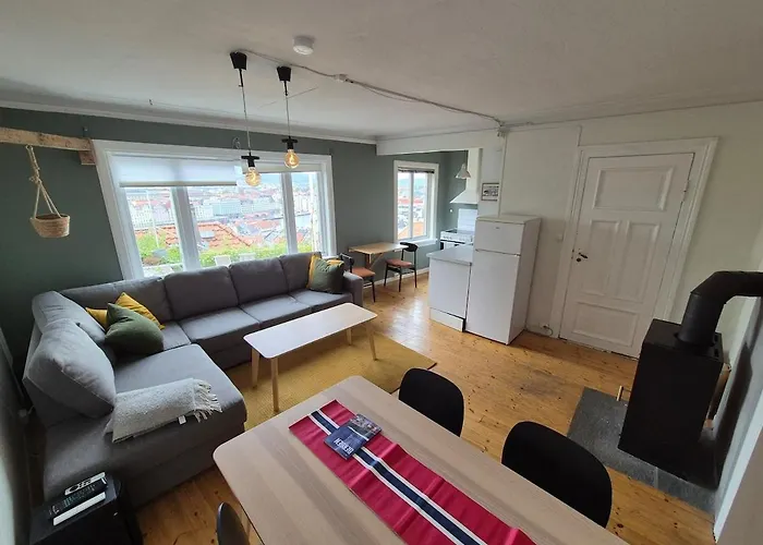 2-roms Med Spektakulaer Utsikt Og Privat Hage 公寓 *