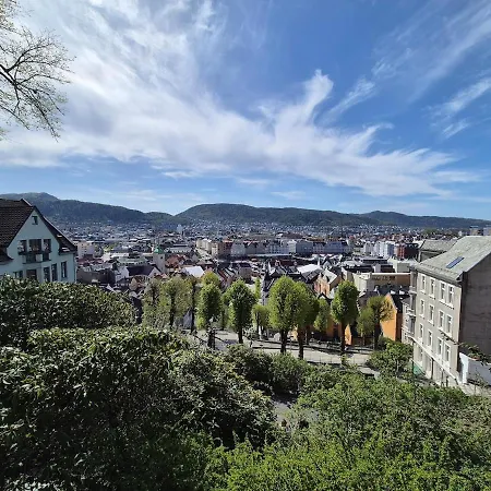 아파트 2-roms Med Spektakulaer Utsikt Og Privat Hage